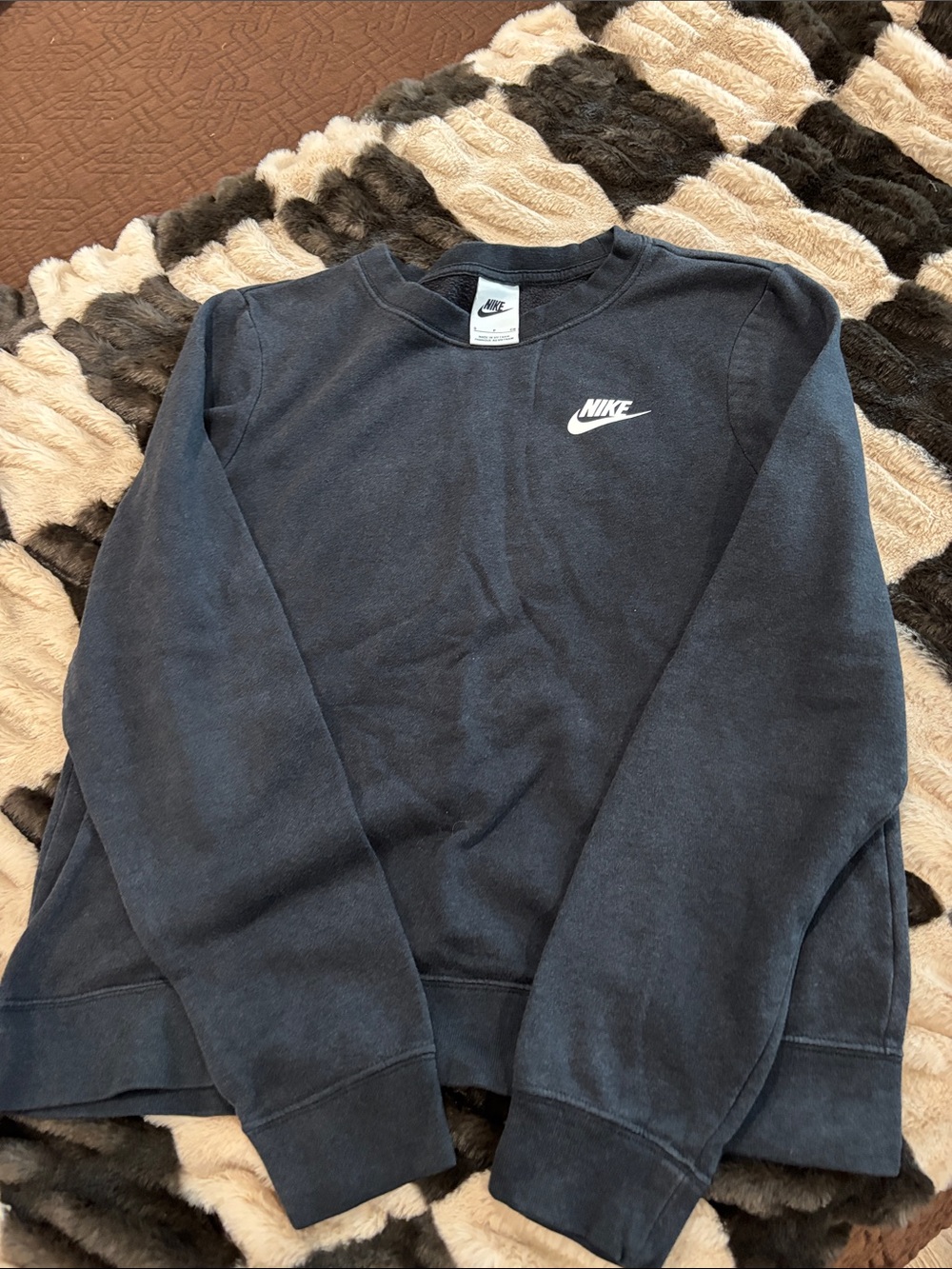 Nike Men’s Dark Gray Crewneck Sweatshirt with White Swoosh